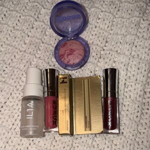 Beauty sample set!  NWOT.